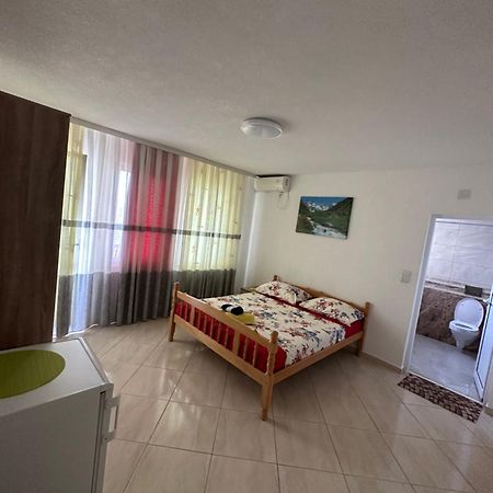 Apartments Edona Ulcinj Bagian luar foto